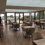 Hotell Le Pavillon De Rouen 3*