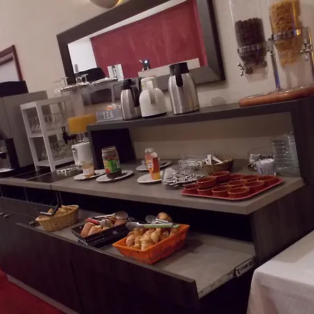 Hotel Le Pavillon De Rouen 3*